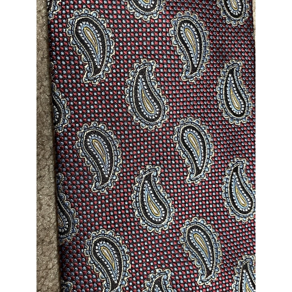JoS.‎ A. Bank Tie Mens Classic Collection Red Black Gold Paisley